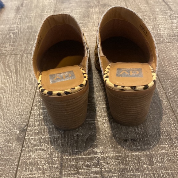 Dolce Vita Cheetah Print Mules - Picture 3 of 5